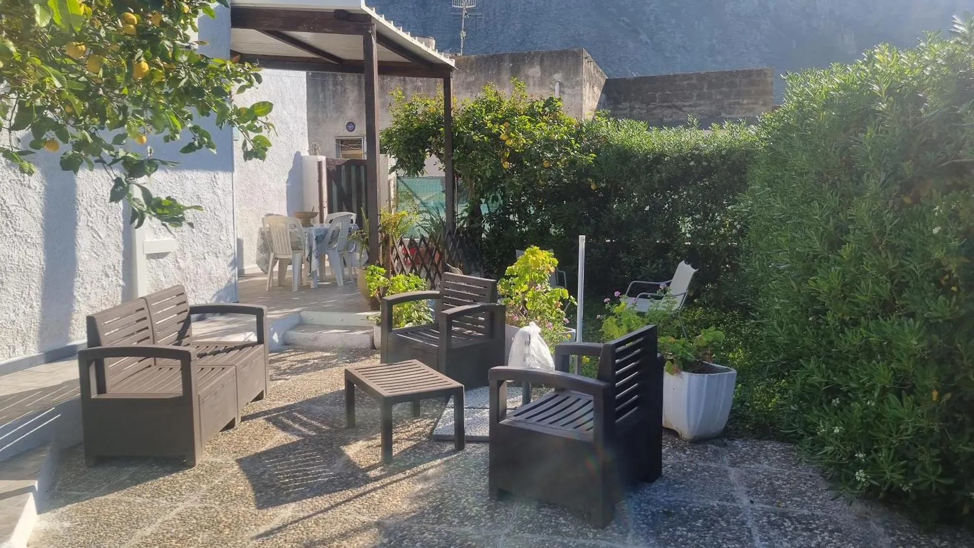 カステッルッツォ Casa Turiddu Makariヴィラ 0*,
